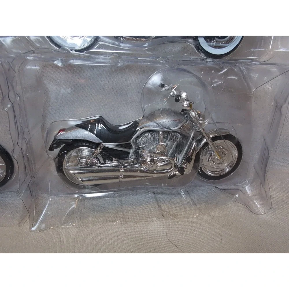 6x NIB 2005 1:18 Scale Harley-Davidson Motorcycle Collection Bank Of America